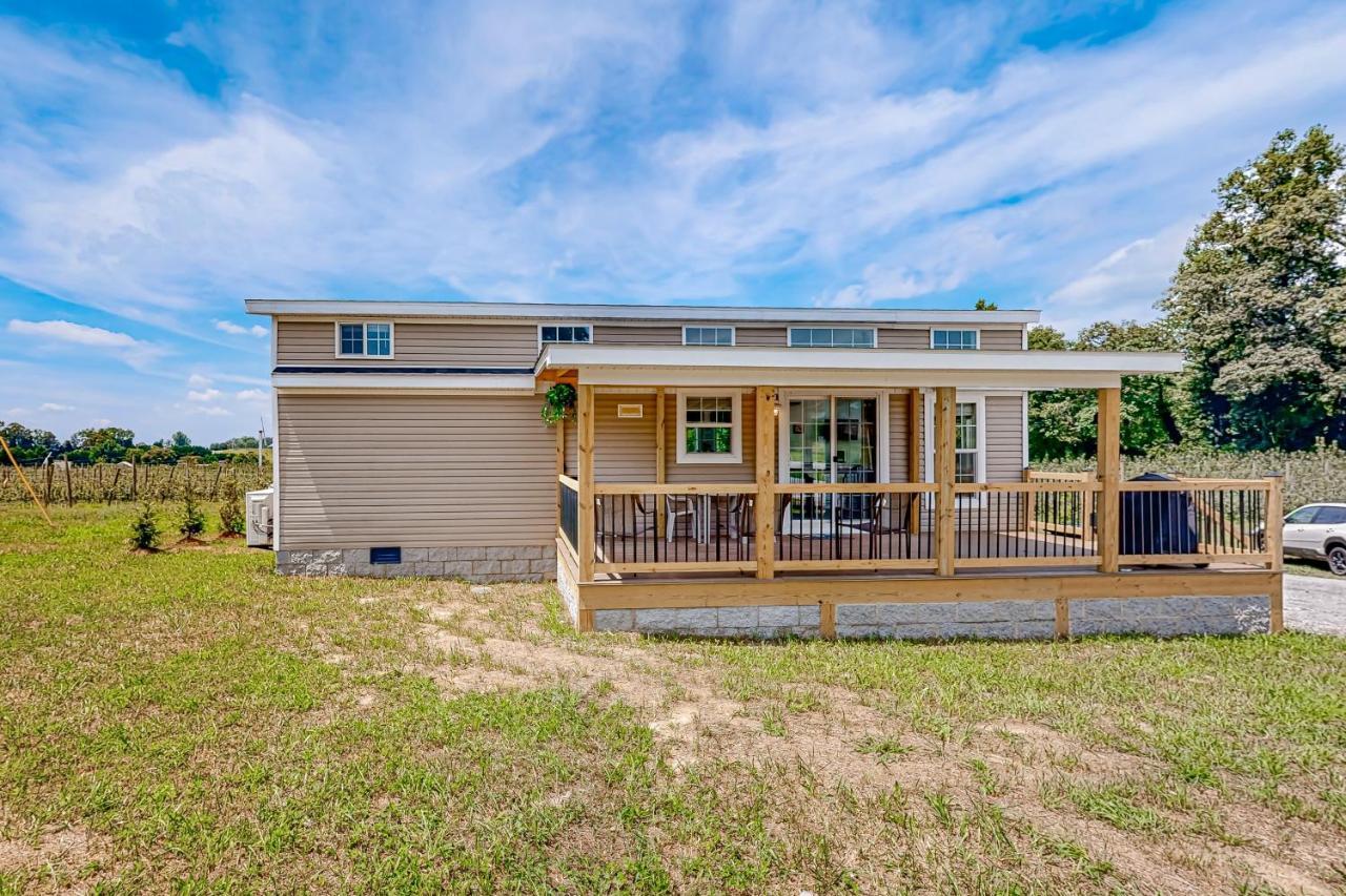 Tiny Charmer Hendersonville Exterior photo