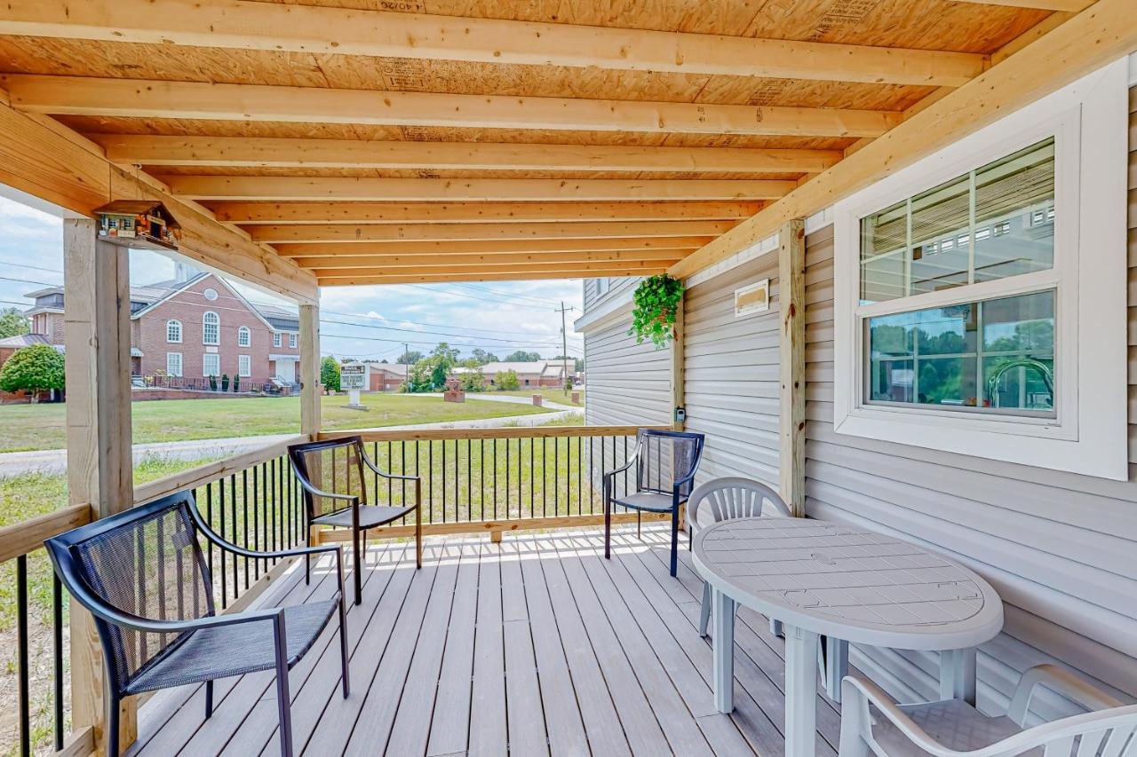 Tiny Charmer Hendersonville Exterior photo