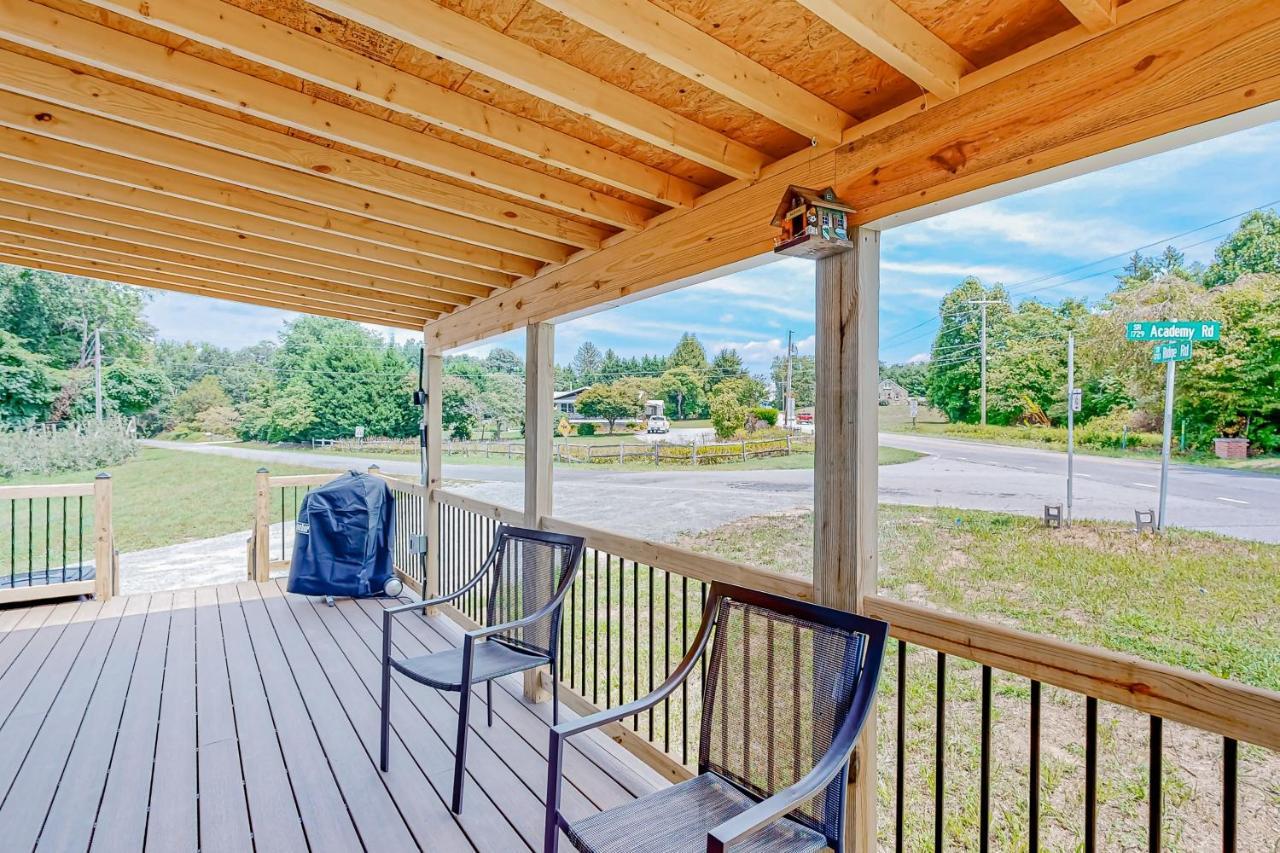 Tiny Charmer Hendersonville Exterior photo