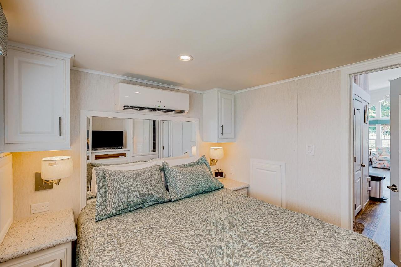 Tiny Charmer Hendersonville Exterior photo