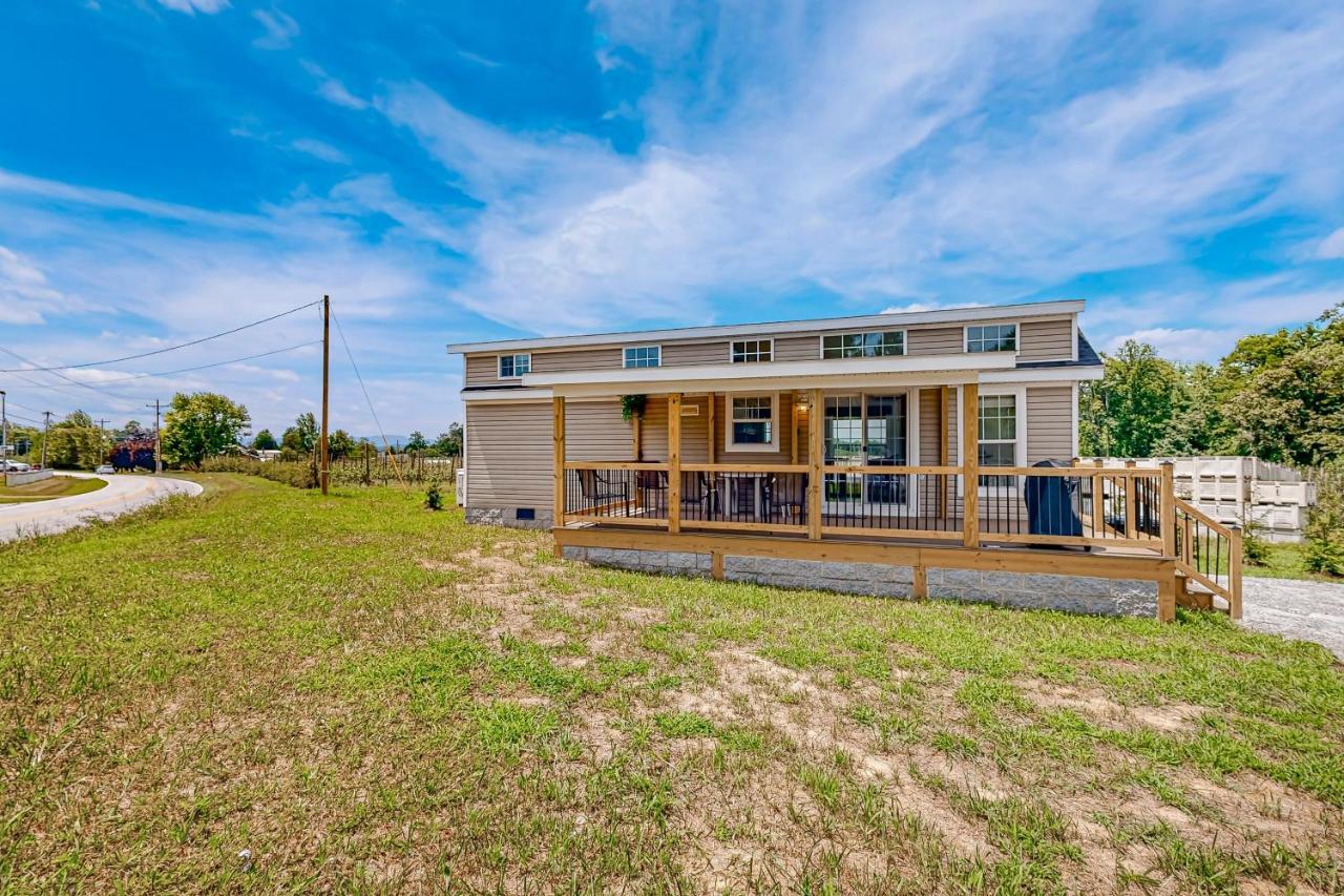 Tiny Charmer Hendersonville Exterior photo